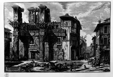Vue des vestiges du Forum de Nerva